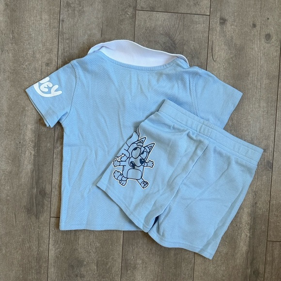 Bluey Toddler Boys Short Sleeve Polo Top and Shorts Set 3T - Picture 7 of 11